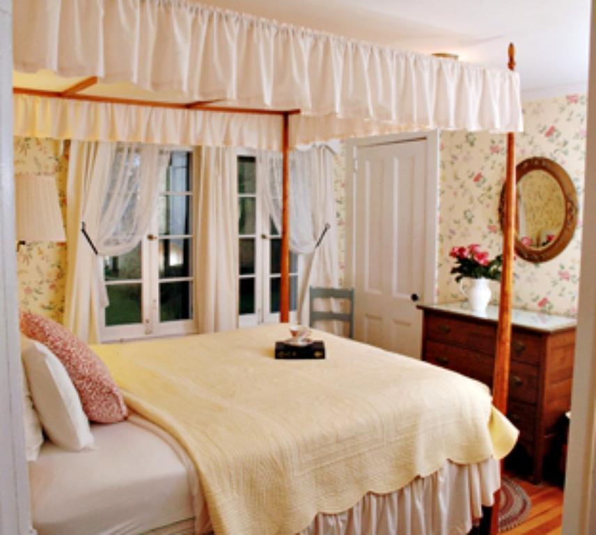 Garden Gables Inn 레녹스 외부 사진