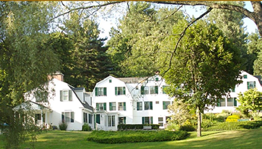 Garden Gables Inn 레녹스 외부 사진